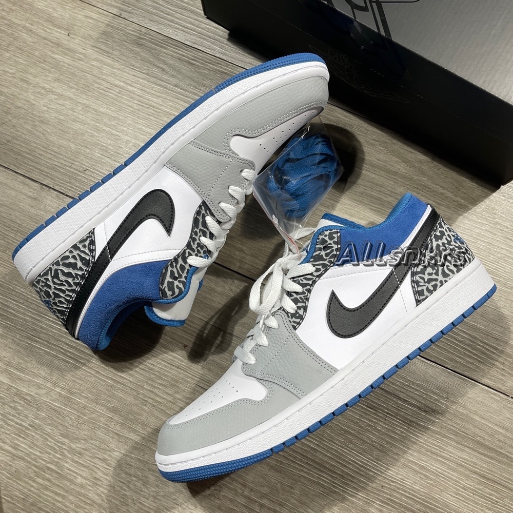 Air Jordan 1 Low 💙🤍🖤Men’s - Picture 7 of 11
